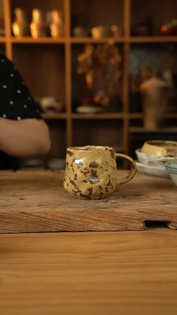 虎皮系列的带把手大肚杯1个