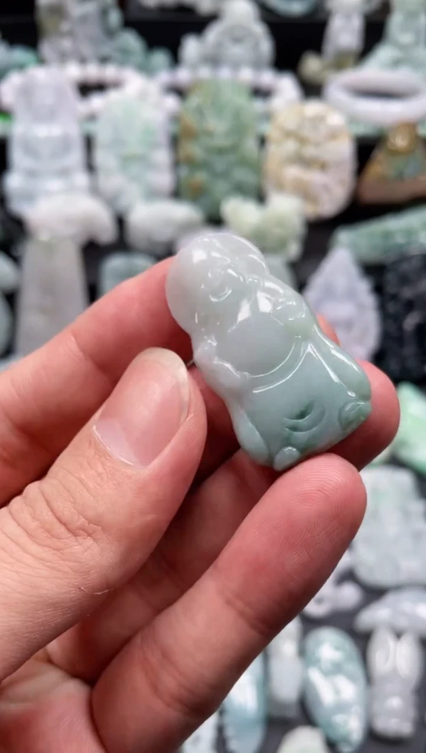 翡翠未镶嵌颈饰天然翡翠a货