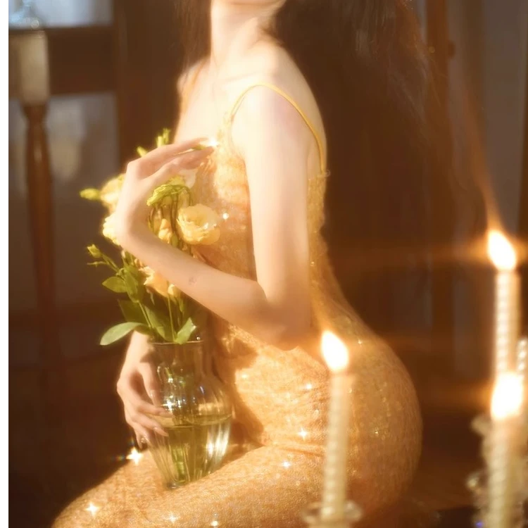 【现货】高端亮片晚礼服裙子2025年女神范性感气质修身吊带连衣裙