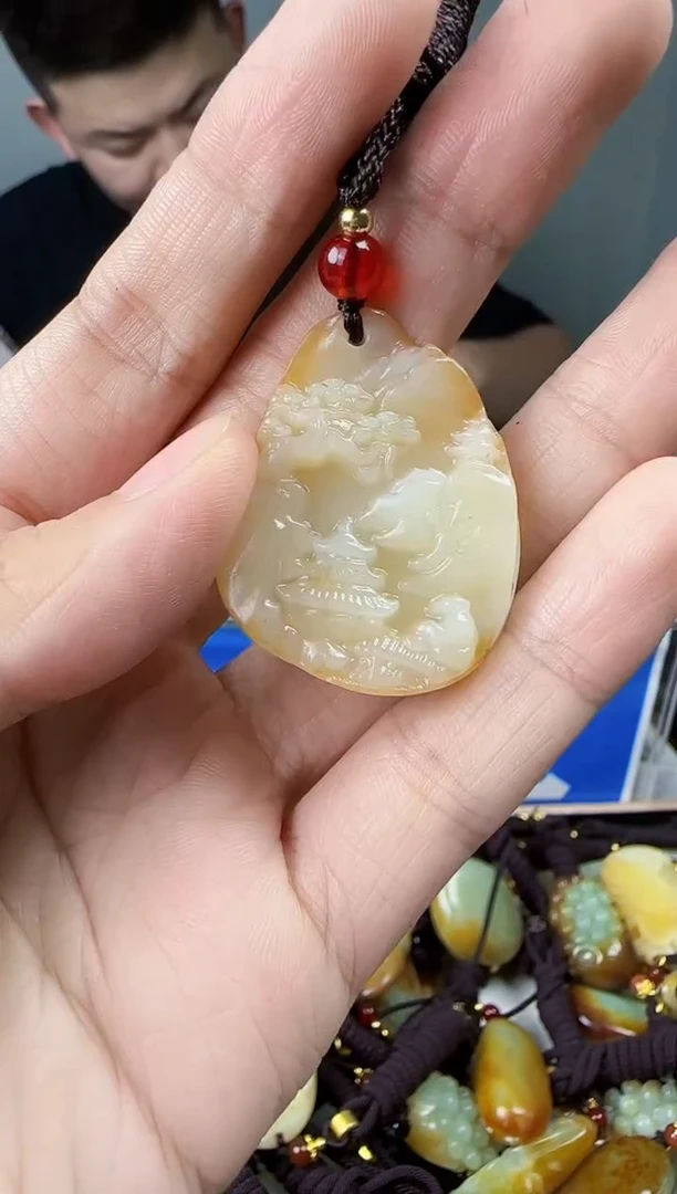 和田玉未镶嵌颈饰1