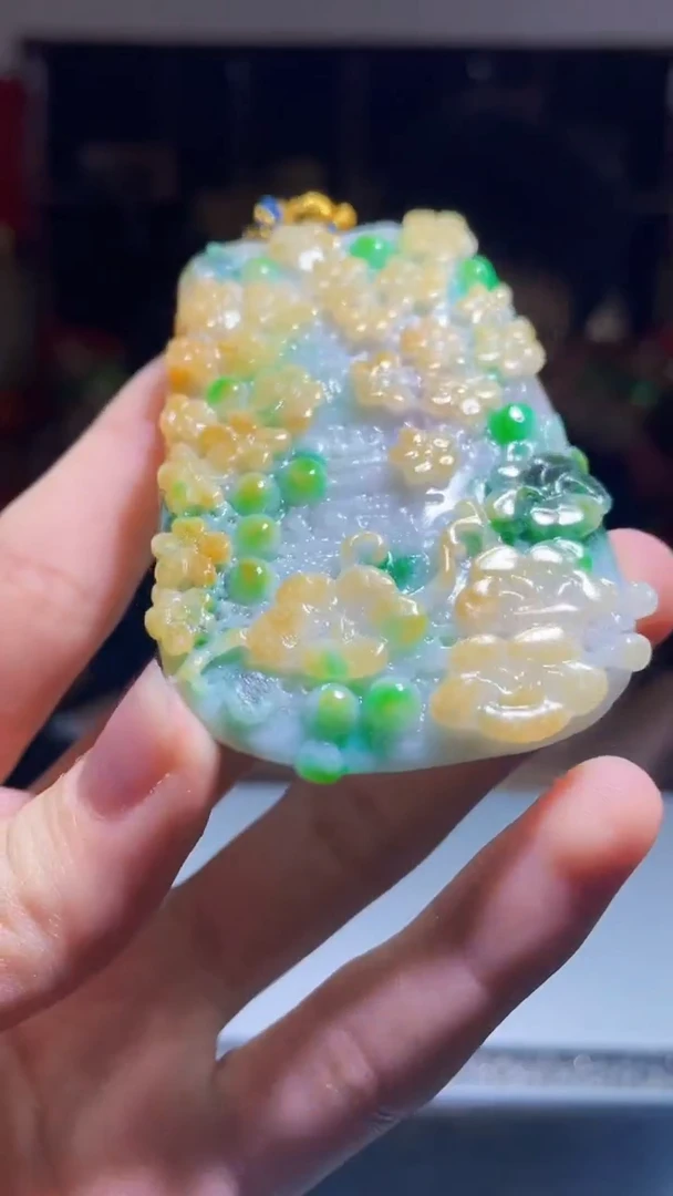 【闪购商品】翡翠吊坠(不含链)未镶嵌Q100