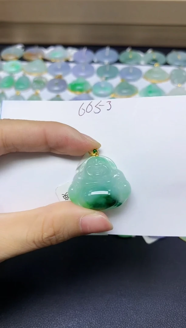 翡翠18K金镶嵌颈饰天然自然緬甸A貨翡翠