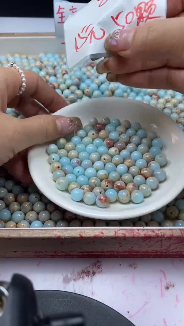 【闪购商品】玛瑙/玉髓颈饰未镶嵌w354寿山石8mm*60颗