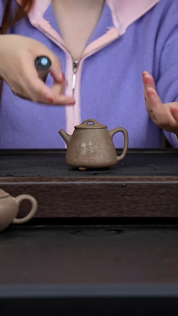 【闪购商品】紫砂茶壶鲨皮青刻绘高石瓢