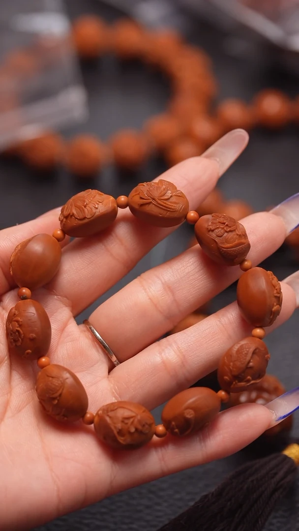 手串橄榄核红****活1.4荷叶鱼差价