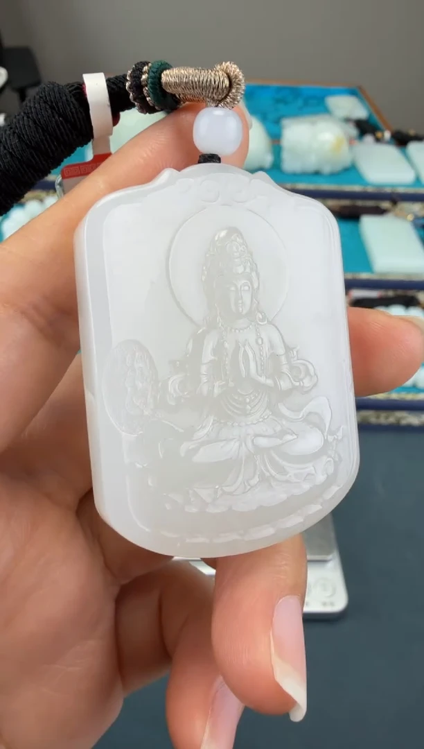 颈饰未镶嵌和田玉1