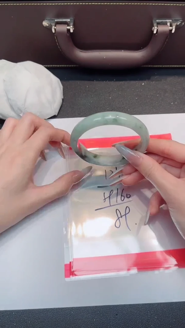 未镶嵌手镯翡翠默认有瑕--124