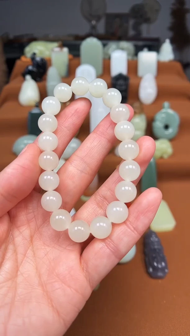 颈饰未镶嵌和田玉串