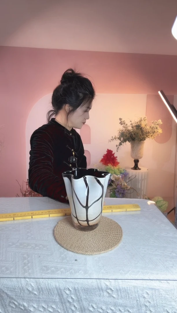 184直播玻璃花瓶