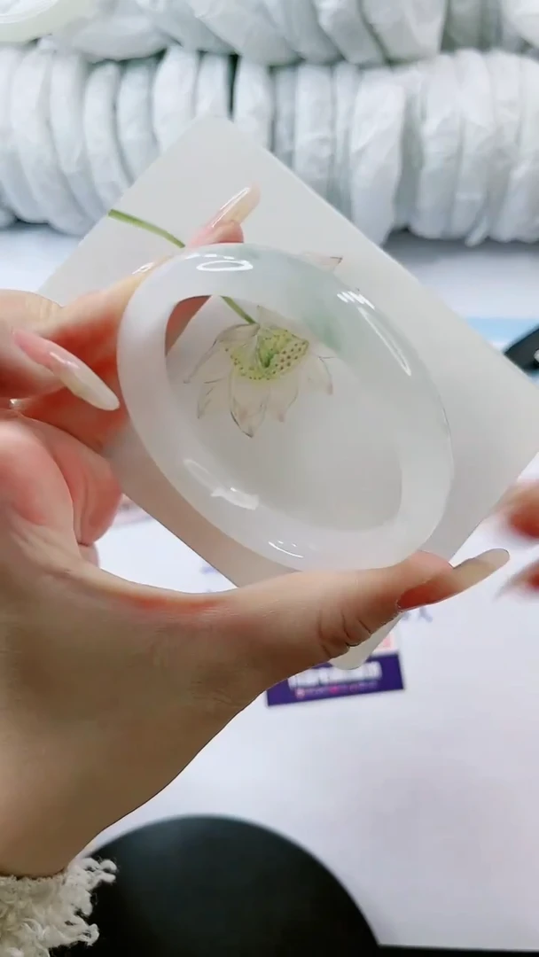 【闪购商品】石英质玉手镯未镶嵌多样性发货V691