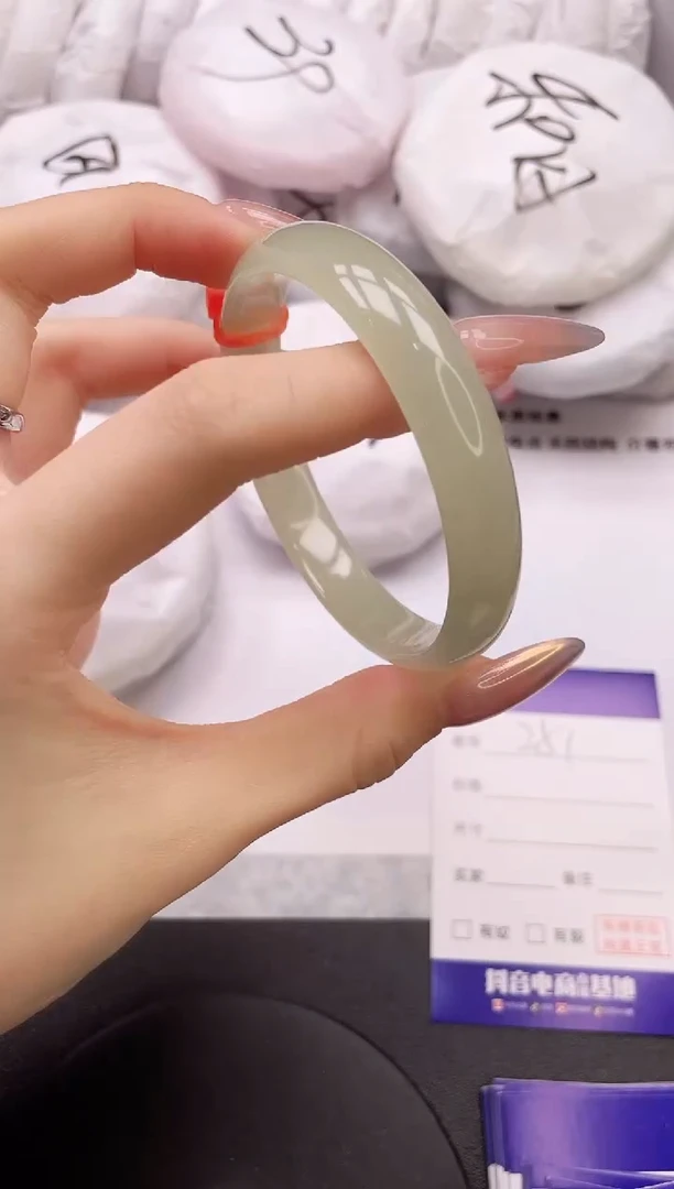 【闪购商品】和田玉手镯未镶嵌20K251-60