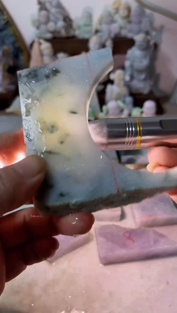 【闪购商品】翡翠吊坠(不含链)未镶嵌A933