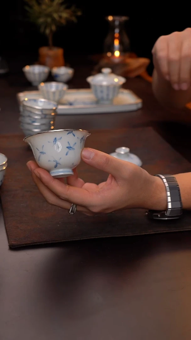 手绘竹叶盖碗三包银口