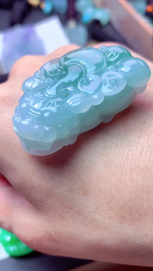颈饰未镶嵌翡翠天然翡翠A货