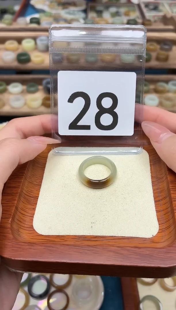 未镶嵌戒圈和田玉16号