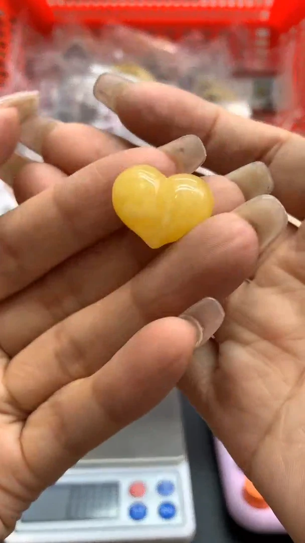 未镶嵌琥珀珠宝奇石2472