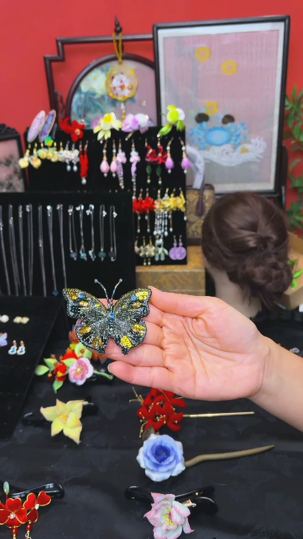 刺绣非遗绒花苏绣饰品