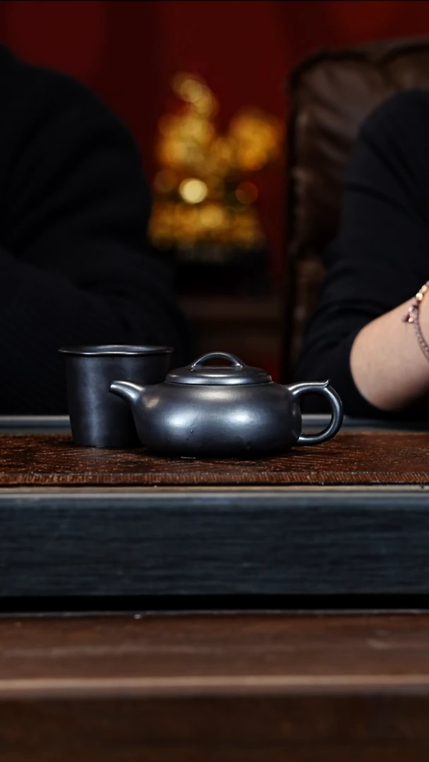 宜兴紫砂YHY 古乌泥 无尘