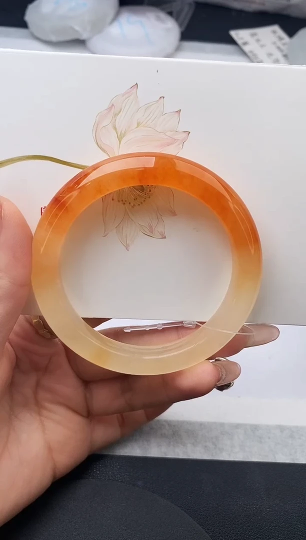 未镶嵌手镯石英质玉w221-HHB56+