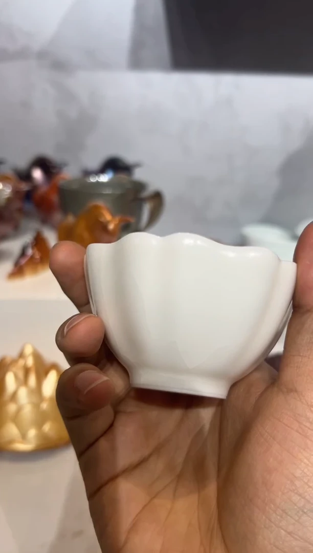 18柴房陶瓷汝瓷花口杯