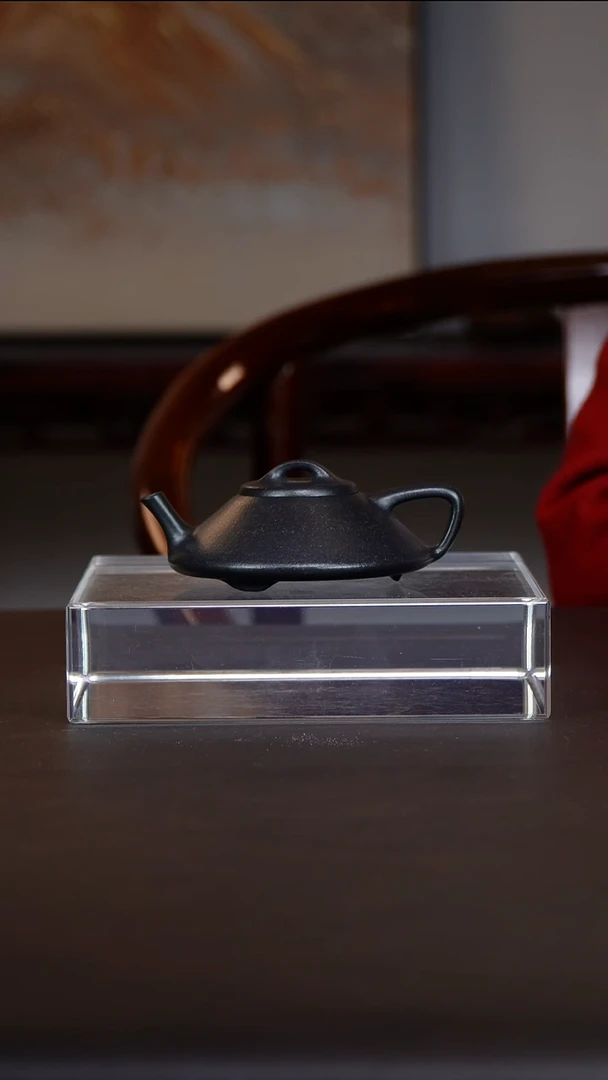 茶壶紫砂杨**意························