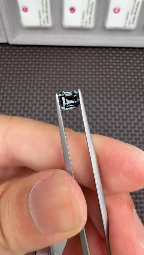 裸石未镶嵌尖晶石0.83ct-A0264