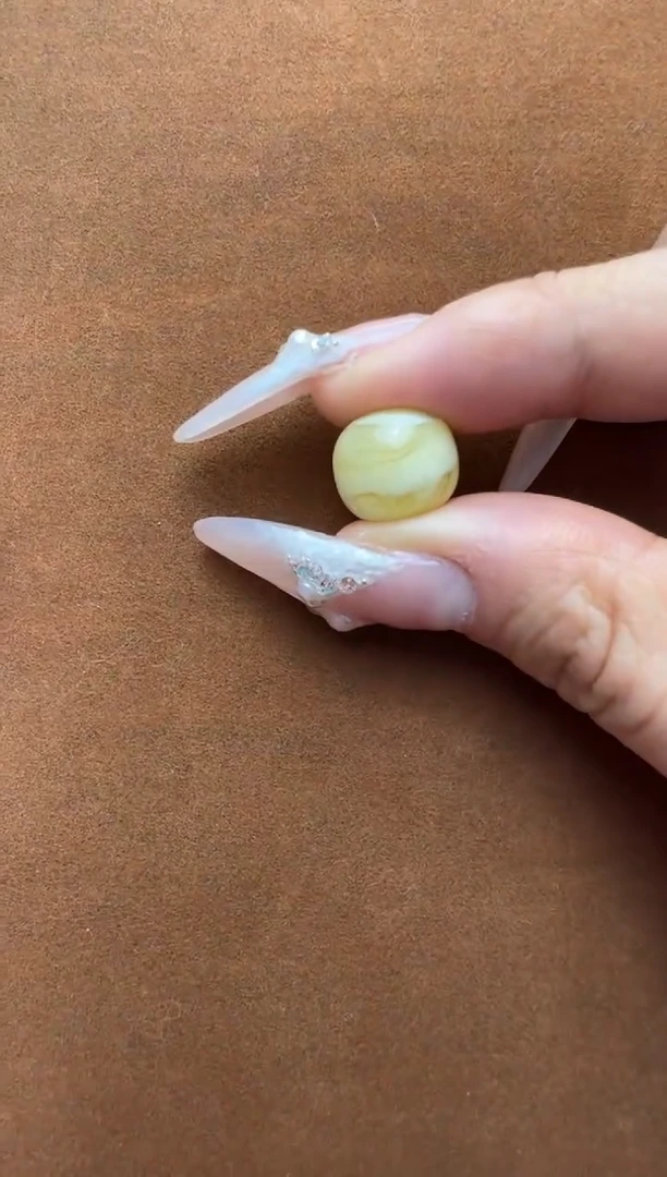 【闪购商品】蜜蜡裸石未镶嵌俄料微瑕12.8*11.3mm1.18克