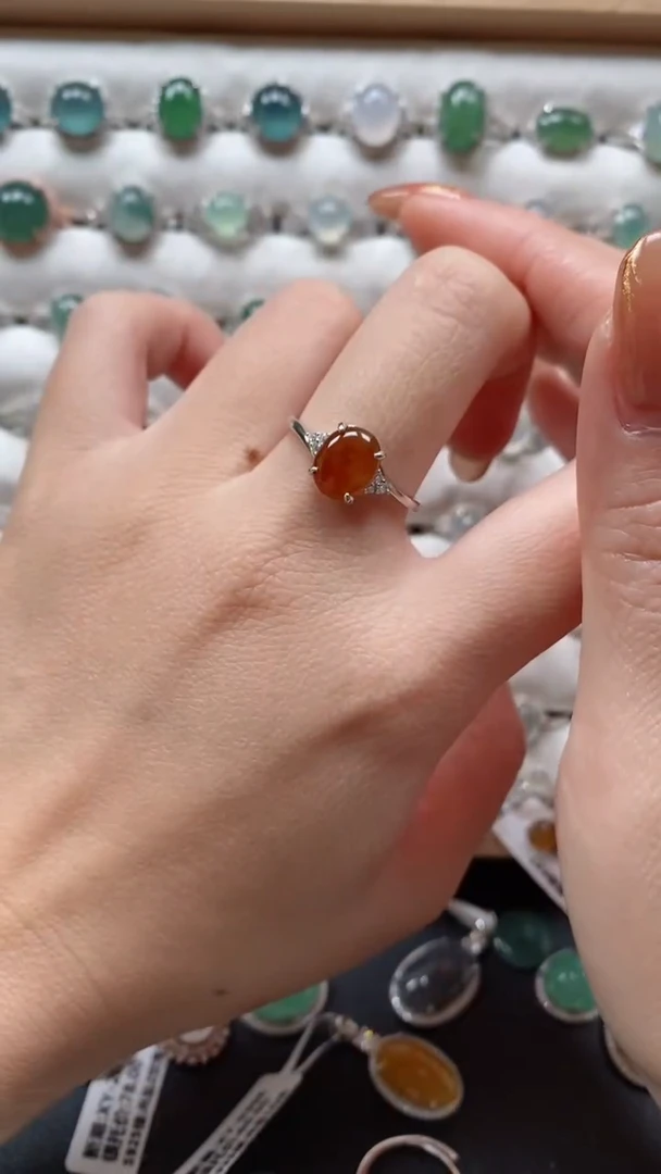 【闪购商品】翡翠戒指银S925镶嵌一物一证一礼盒