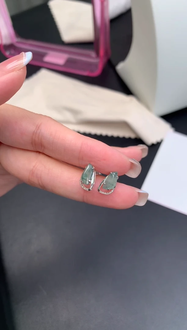 18K金镶嵌定制翡翠帅*杨48小时鉴赏期 退货不扣服务费