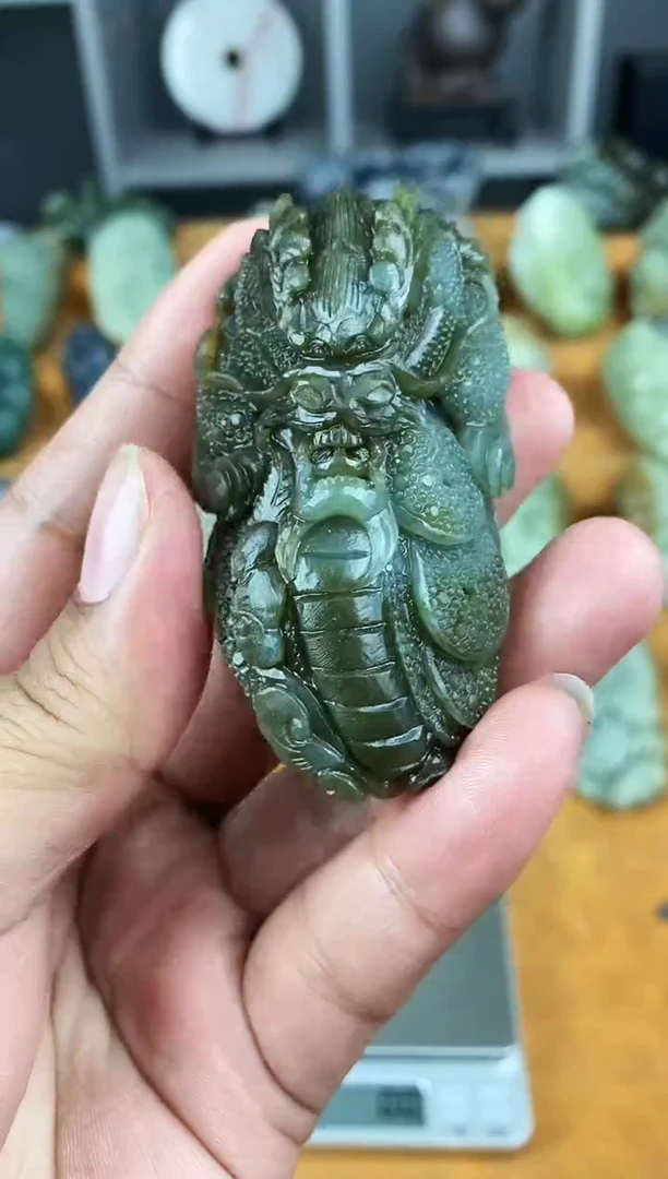 未镶嵌和田玉把件1