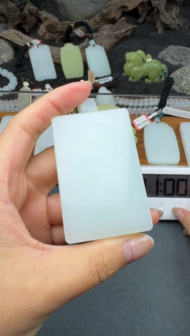 颈饰未镶嵌和田玉3