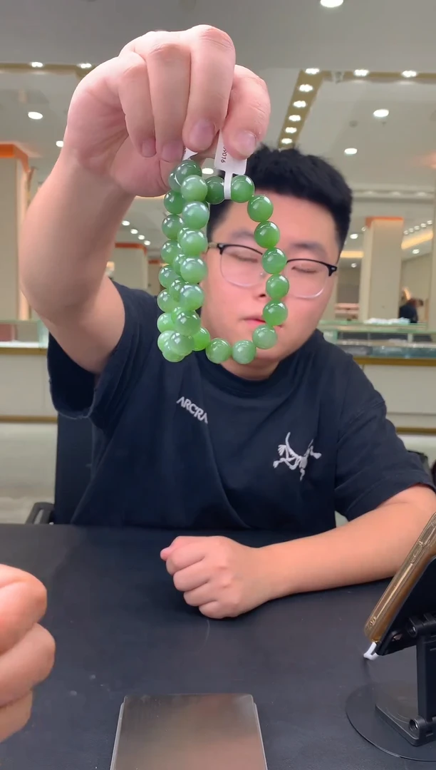 定制和田玉天然和田玉（拍一发一)