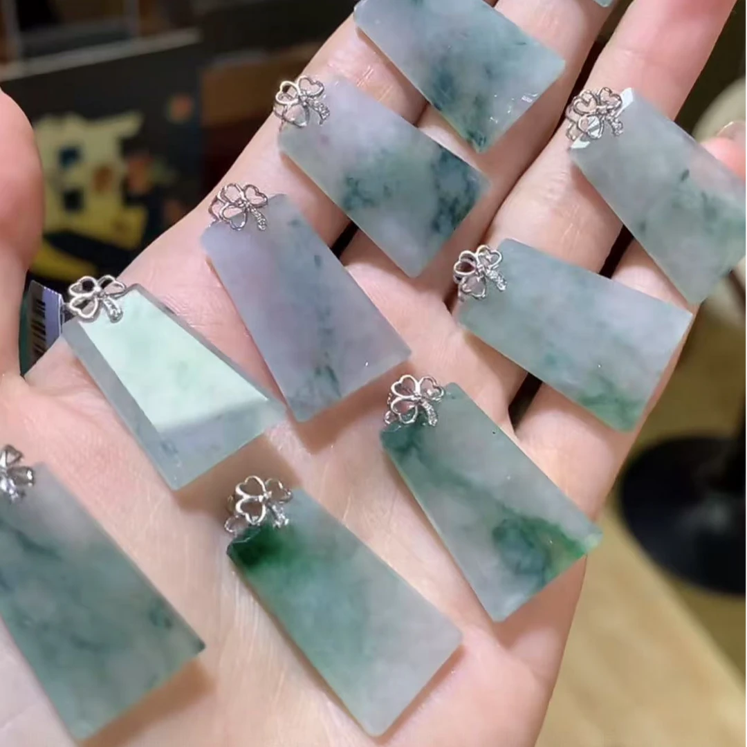 【逍遥】18K天然A货翡翠无事牌吊坠*888/3212009/多样性发/1件