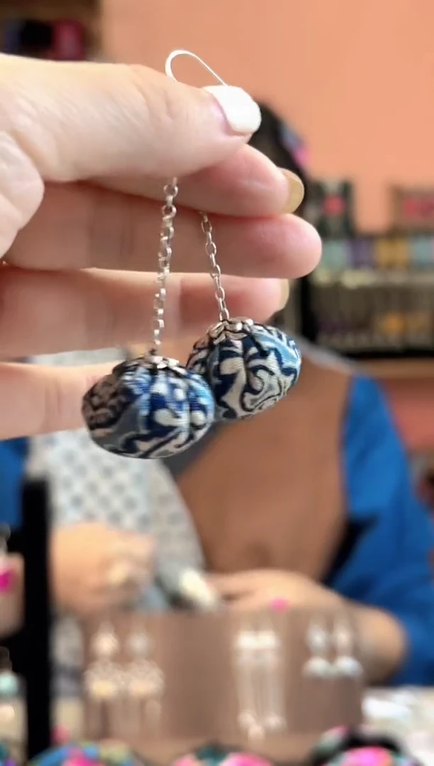 织绣艺枝独绣手工饰品104