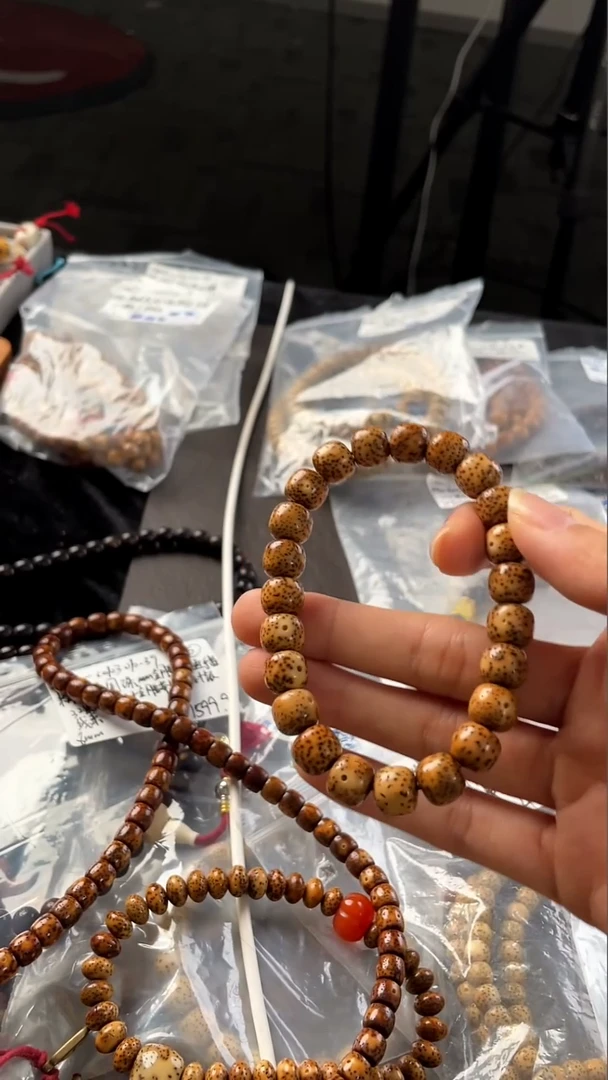 星月菩提手串精工级浅珀金桶珠10*9手串