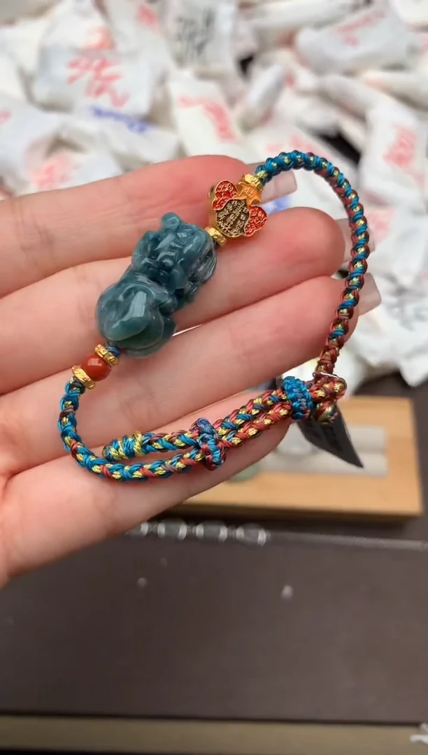 翡翠挂件未镶嵌一