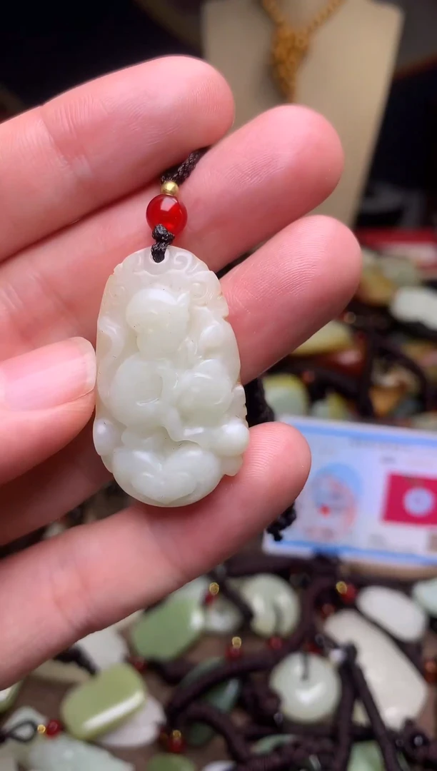 颈饰未镶嵌和田玉新疆料青海料清水和田玉吊坠
