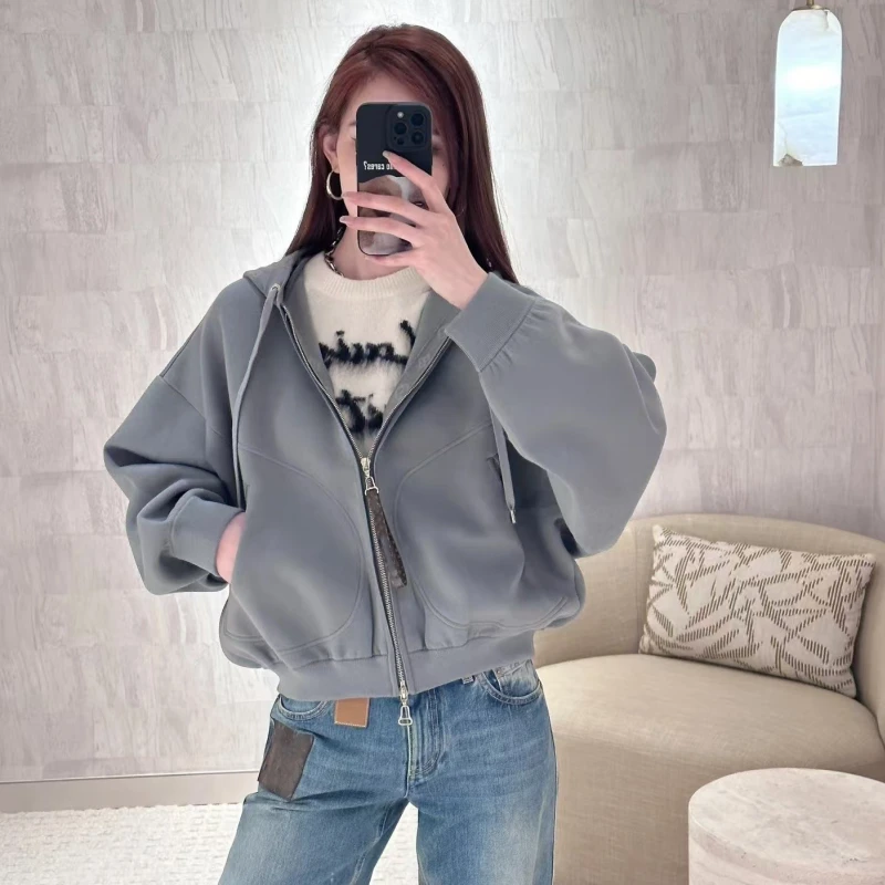 YUNAQIU时尚休闲经典连帽系列百搭针织款卫衣外套-8723