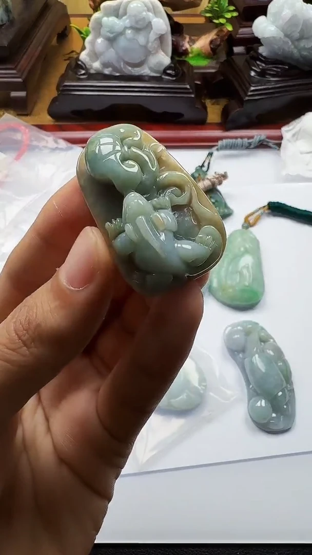 吊坠(不含链)未镶嵌翡翠1