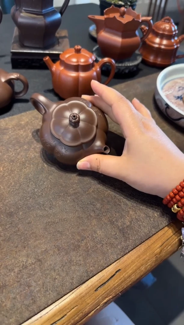 茶壶紫砂大鱼海棠