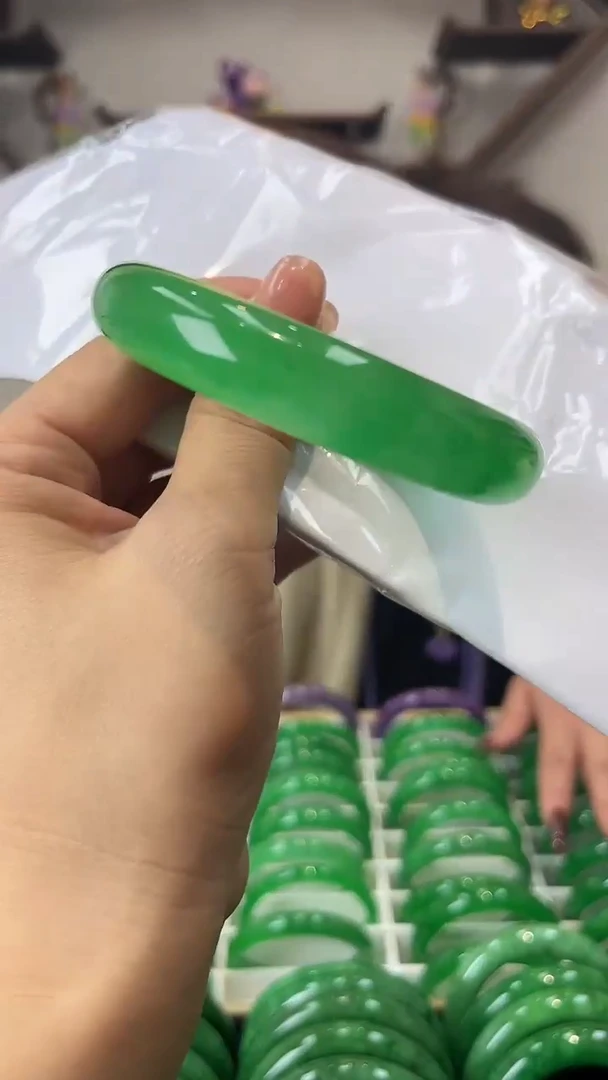 【闪购商品】砖雕a17 圈口59.7 独货手镯