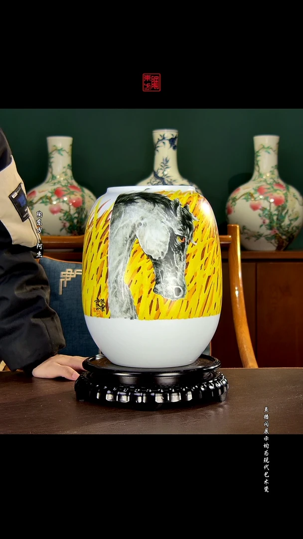 摆件景德镇陶东方陶瓷艺术作品