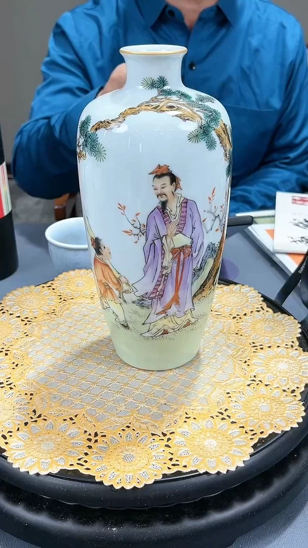 【闪购商品】官窑瓷画院935官窑瓷画院人物赏瓶