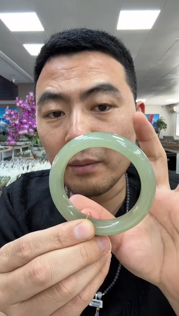 未镶嵌手镯和田玉57.5  207