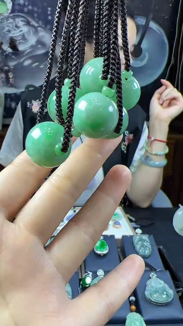 未镶嵌挂件翡翠圆珠套绳有棉丝（多样性发其一）