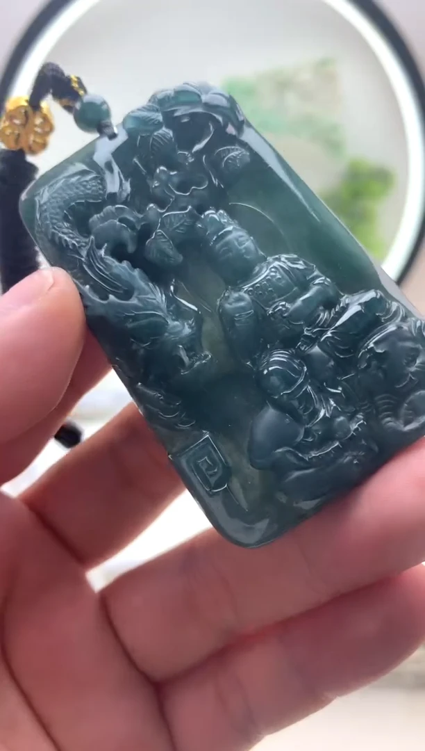 颈饰未镶嵌翡翠普贤