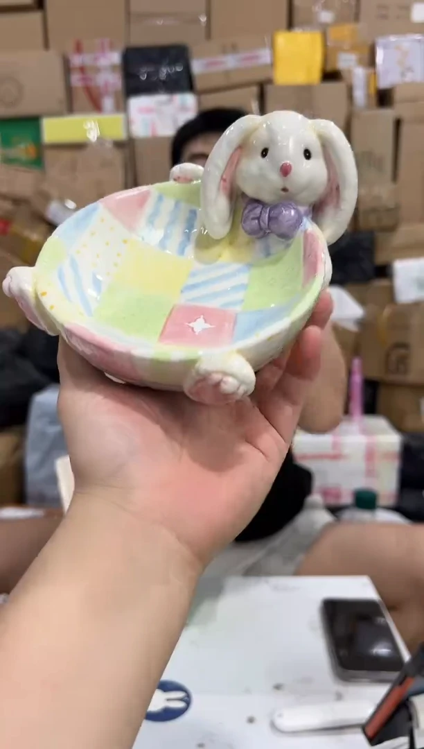瓷片绿色原盒兔子碗