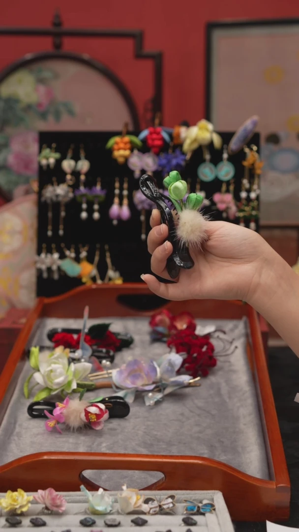 刺绣半**年非遗绒花手工饰品