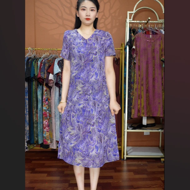 【紫兰V领】2025夏季妈妈装气质短袖连衣裙洋气中老年女装宽松长裙