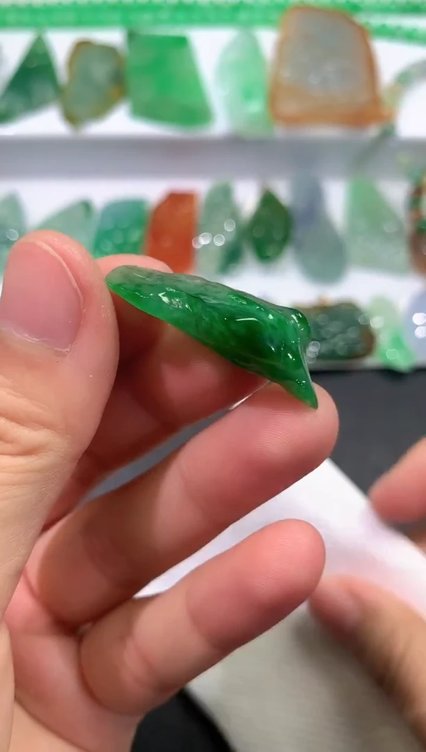 颈饰未镶嵌翡翠25
